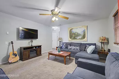 971 B Constitution Boulevard, Whiting, NJ 08759 - Photo 5