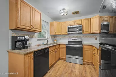 971 B Constitution Boulevard, Whiting, NJ 08759 - Photo 3