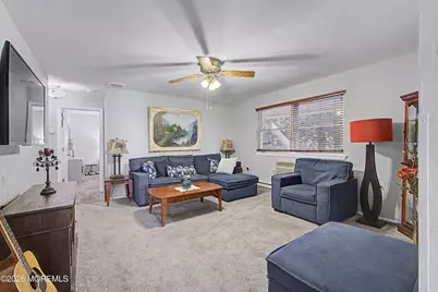 971 B Constitution Boulevard, Whiting, NJ 08759 - Photo 7
