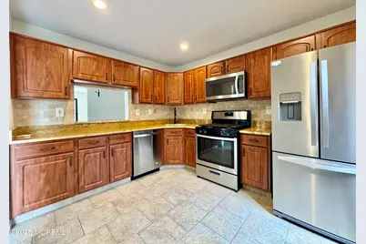207 Lindsey Court, Franklin Township, NJ 08823 - Photo 7