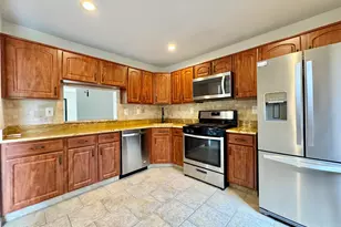207 Lindsey Ct, Franklin Township, NJ 08823 - Photo 7
