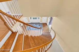 242 Williamsburg Dr, Shrewsbury, NJ 07702 - Photo 41