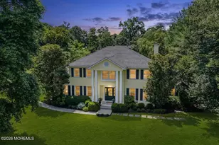 242 Williamsburg Dr, Shrewsbury, NJ 07702 - Photo 1