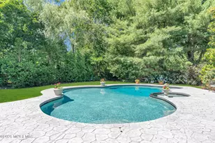 242 Williamsburg Dr, Shrewsbury, NJ 07702 - Photo 69