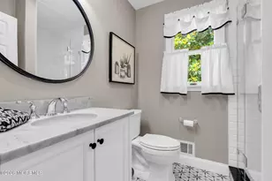 242 Williamsburg Dr, Shrewsbury, NJ 07702 - Photo 37