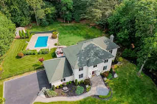 16 Wood Hollow Dr, Holmdel, NJ 07733 - Photo 9