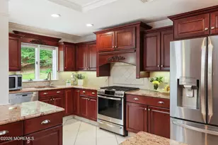 16 Wood Hollow Dr, Holmdel, NJ 07733 - Photo 23
