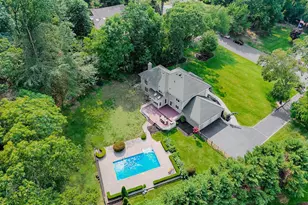 16 Wood Hollow Dr, Holmdel, NJ 07733 - Photo 11