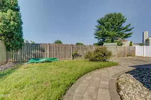 187 Kentucky Way, Freehold, NJ 07728 - Photo 25