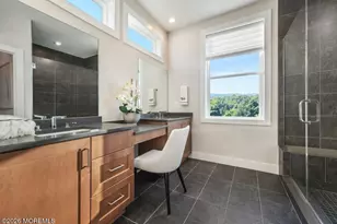 20 Augustus Dr, Middletown, NJ 07748 - Photo 9