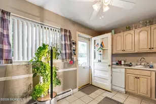 8 Juniper Ln, Eatontown, NJ 07724 - Photo 5