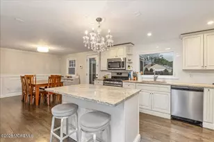 203 Florence Pl, Middletown, NJ 07748 - Photo 19