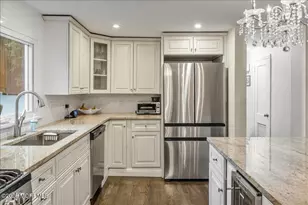 203 Florence Pl, Middletown, NJ 07748 - Photo 33