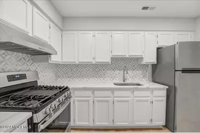 785 Banyan Court, Marlboro Township, NJ 07746 - Photo 7