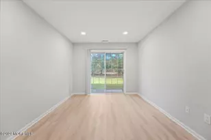 785 Banyan Ct, Marlboro Township, NJ 07746 - Photo 3