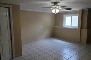 215 Clubhouse Dr, Middletown, NJ 07748 - Photo 17
