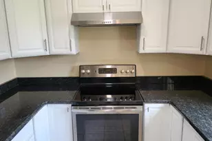 215 Clubhouse Dr, Middletown, NJ 07748 - Photo 7