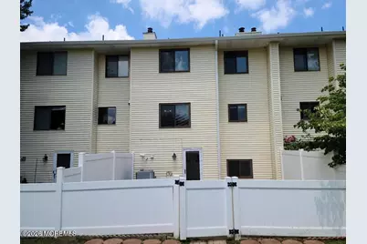 215 Clubhouse Drive, Middletown, NJ 07748 - Photo 21