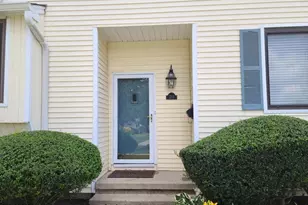 215 Clubhouse Dr, Middletown, NJ 07748 - Photo 3