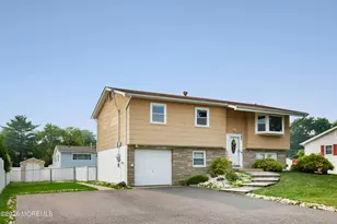 22 Lawrence St, Jackson, NJ 08527 - Photo 3