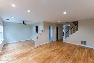 314 Towne Dr, Manalapan Township, NJ 07726 - Photo 9
