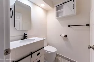 314 Towne Dr, Manalapan Township, NJ 07726 - Photo 25