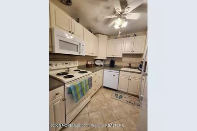260 Ocean Avenue #18A, Sea Bright, NJ 07760 - Photo 5