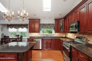 41 Carnegie Ct, Middletown, NJ 07748 - Photo 9