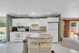 2352 Harbor Dr, Point Pleasant, NJ 08742 - Photo 9