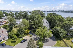 109 Woodward Ct, Neptune Township, NJ 07753 - Photo 65