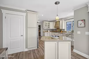 109 Woodward Ct, Neptune Township, NJ 07753 - Photo 15