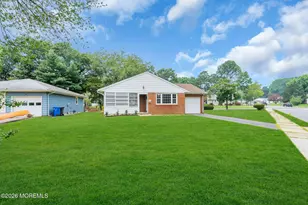 56 Bellflower Ct, Toms River Township, NJ 08755 - Photo 5