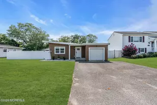 488 Amherst Dr, Brick, NJ 08723 - Photo 3