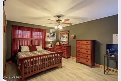 21 Howe Lane, Freehold, NJ 07728 - Photo 15