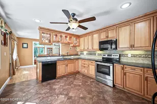 13 Tara Lin Dr, Hazlet Township, NJ 07730 - Photo 17