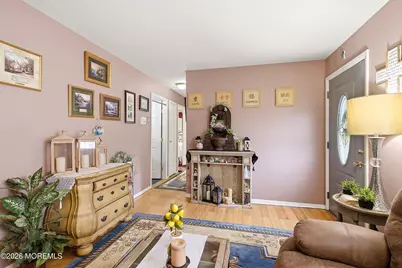 17 Locust Road, Howell Township, NJ 07731 - Photo 7