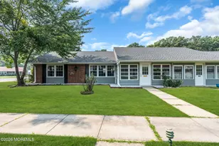 426 Chatham Ct, Lakewood, NJ 08701 - Photo 1