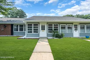 426 Chatham Ct, Lakewood, NJ 08701 - Photo 5