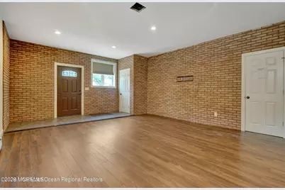 3022 S Wood Avenue, Linden, NJ 07036 - Photo 5