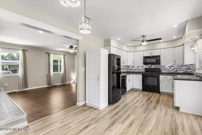 813 Pemberton Street, Toms River Township, NJ 08757 - Photo 17