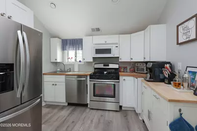 111 Guyer Avenue #Rear Cottage, Lavallette, NJ 08735 - Photo 5