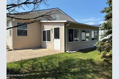 65 Woodstock Drive, Toms River Township, NJ 08757 - Photo 5