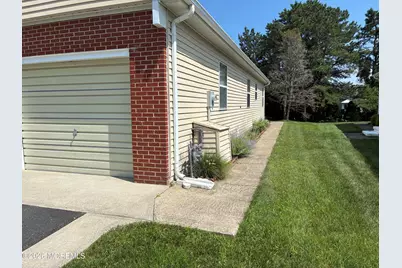 65 Woodstock Drive, Toms River Township, NJ 08757 - Photo 3