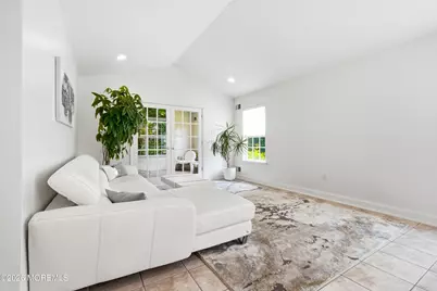 39 Valley Stream Lane, Lakewood, NJ 08701 - Photo 15