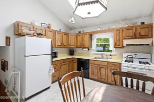 839 Regency Ct, Toms River Township, NJ 08753 - Photo 9