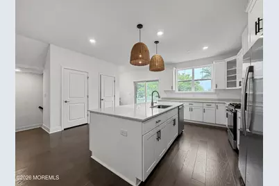 89 Bataan Avenue, Tinton Falls, NJ 07724 - Photo 11