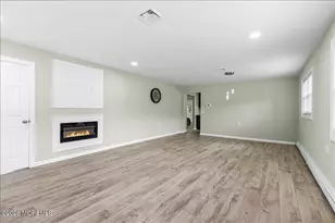135 Biabou Dr, Toms River Township, NJ 08757 - Photo 5