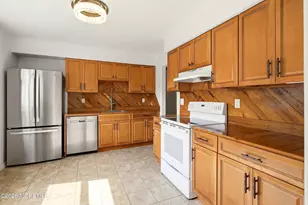 563 Oakhollow Ln, Lanoka Harbor, NJ 08734 - Photo 13