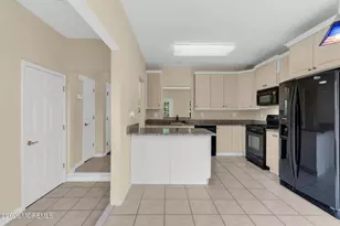 14 W Aspen Way, Matawan, NJ 07747 - Photo 19