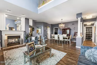 27 Derry Meeting Drive, Manalapan Township, NJ 07726 - Photo 9